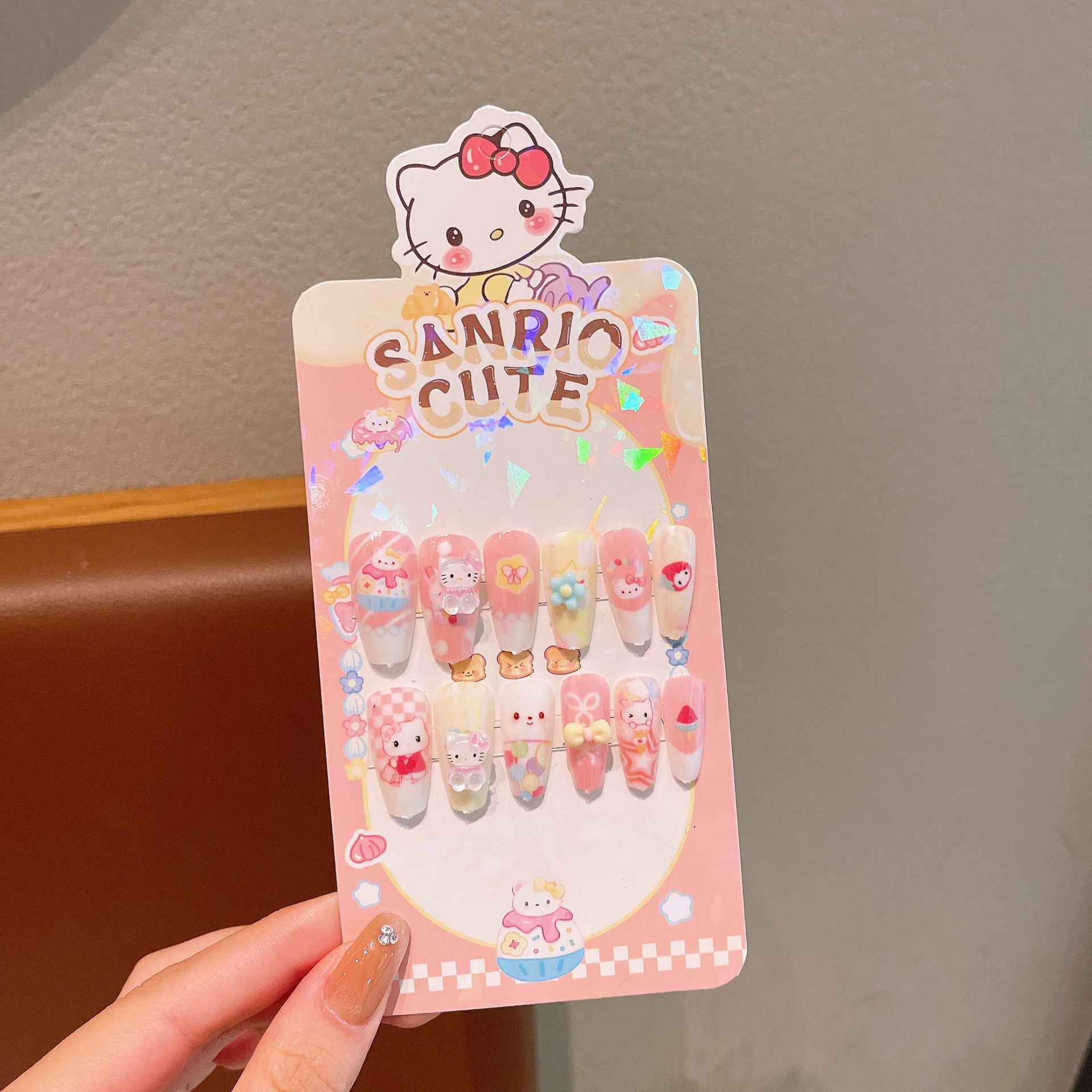 Uñas postizas removibles para niñas, en caja, con diseños de dibujos animados, pegatinas de uñas exquisitas, piezas de uñas.