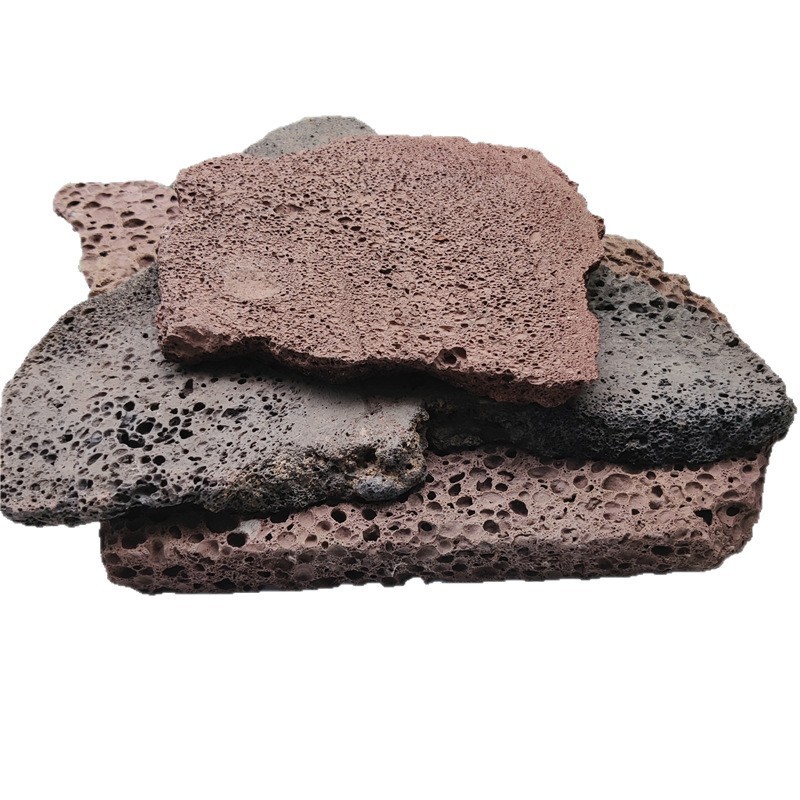 火山石の破片と赤と黒の破片と火山岩の地面と壁の装飾用の火山石の板|undefined