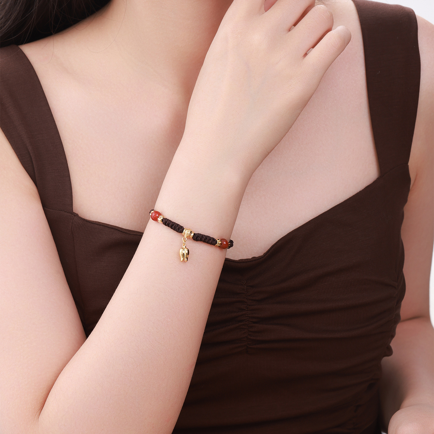 Xuping cuerda tejida a mano aleación de cobre chapado 24k color campana orquídea colgante pulsera simple extracción ajustable joyería de mano mujer