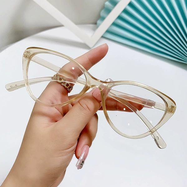 Transparent tea frame white slices