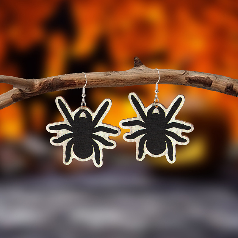 Wood Material 1 Pair Funny Halloween Pattern Wood Drop Earrings