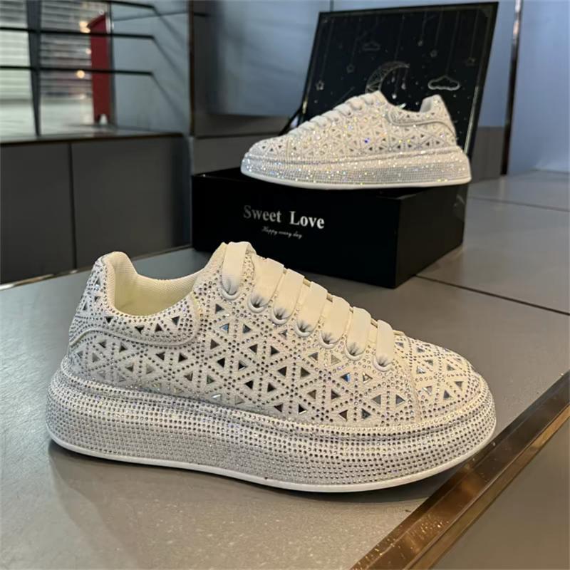 Comfortable Walking Shoes With Rhinestones And Platform Sole_voghion.com