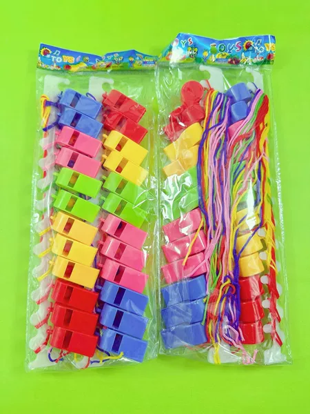 Direct Supply from the Manufacturer of Plastic Whistles, Sports Goods, Colorful Whistles, Referee Whistles, Command Whistles, and Wholesale Toys for Street Vendors