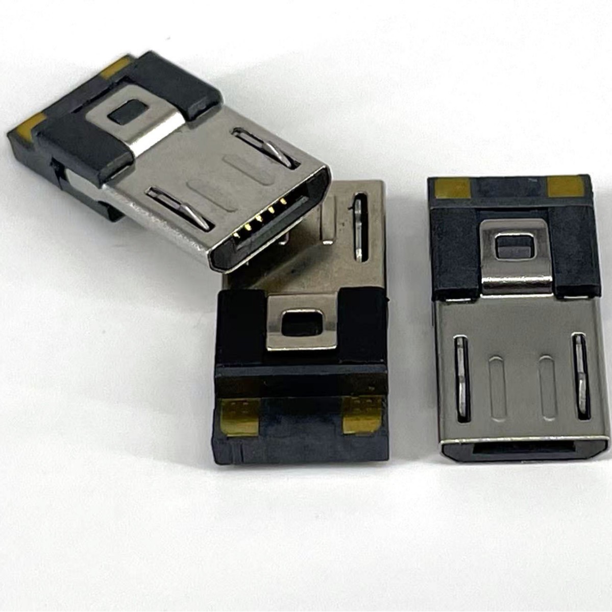microusb迈克手机公插头V8-2p4p安卓过自动机焊锡注塑款传连接器