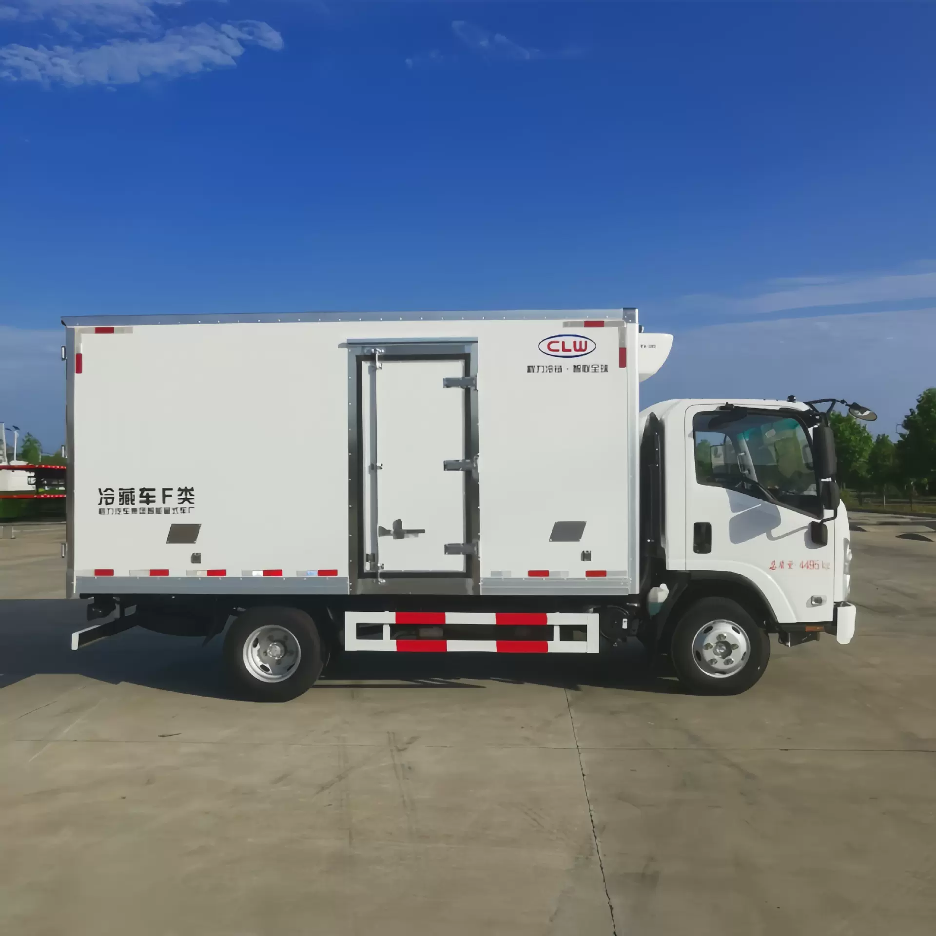 蓝牌国六冷藏车 五十铃冷藏车 厢式保温车 电动冷藏车 4米2冷藏车