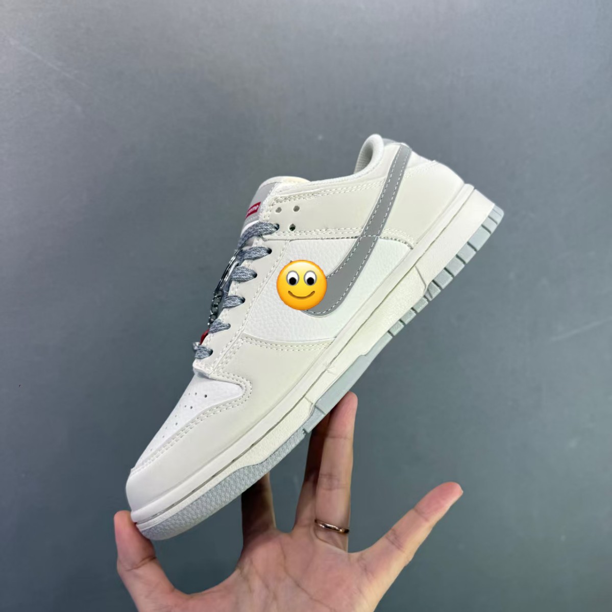 Putian shoes, cross-border e-commerce, authentic Dunk SB black and white, navy blue, and black and white colorway, versatile sneakers for couples, unisex athletic shoes