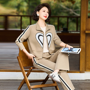 Middle-Aged Mother Spring Sportswear Suit Autum 2024 New Middle-Aged and Elderly Women Spring and Autum Sweatshirt Casual Two-Piece Set