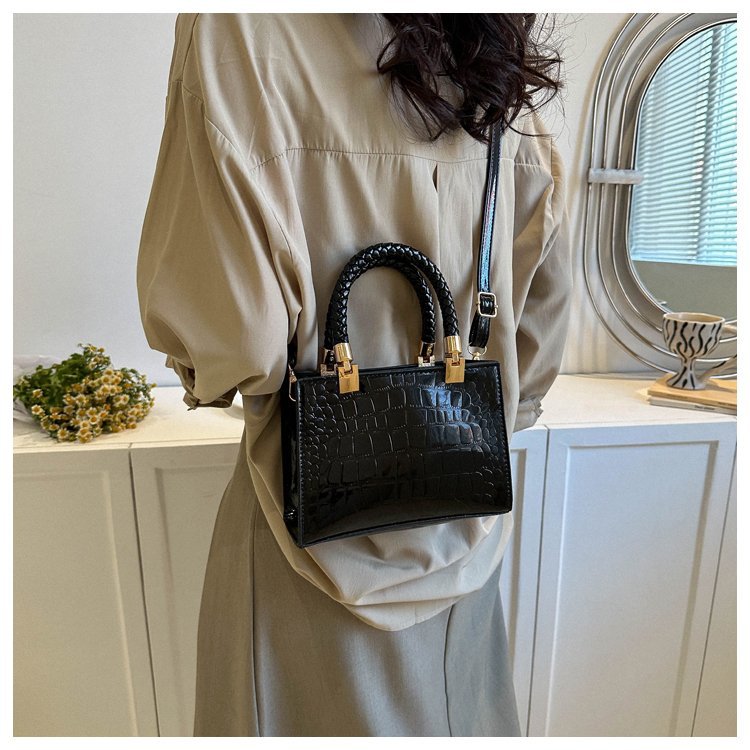New Cross border Women's Bag 2023 Fashionable Glossy Lacquer Leather Small Square Bag Women's Stone Pattern Versatile One Shoulder Crossbody Bag New Cross border Women's Bag 2023 Fashionable Glossy Lacquer Leather Small Square Bag Women's Stone Pattern Versatile One Shoulder Crossbody Bag