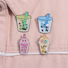 跨境新款馬卡龍色奶茶杯造型金屬徽章配飾卡通小精靈周邊聯名胸針