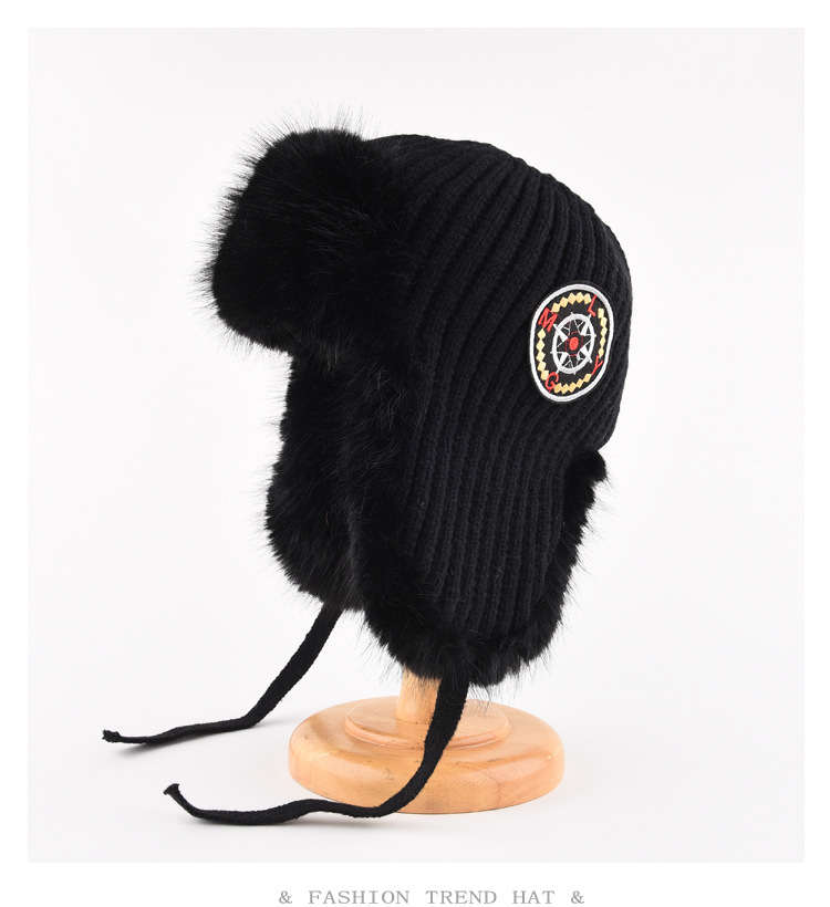 Tricoté pour femme en hiver avec une protection auditive isolante en velours épais. Le chapeau Lei Feng imite les poils de lapin et est fabriqué_voghion.com
