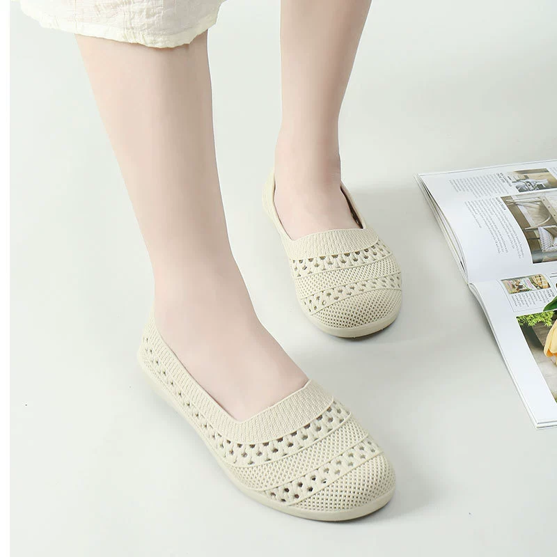 Летние новые пещерные туфли женские сандалии плоские резиновые туфли пляжные туфли медсестра Баотоу мама уличная повседневная обувь крутая