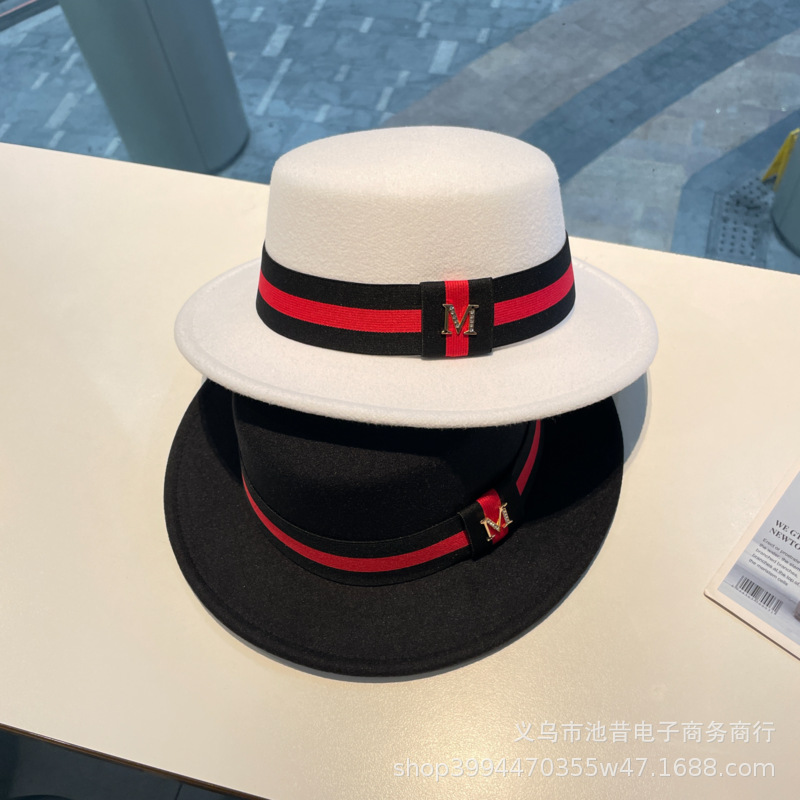 Demi-season classic high-end elegant accessory for leisure