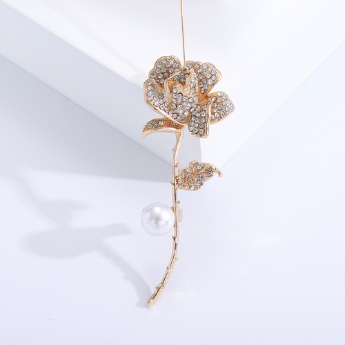 Hot-selling Korean fashion rose flower brooch, simple, versatile, fresh and elegant clothing accessories, direct from the manufacturer