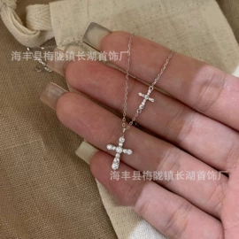 耳钉;戒指;项链