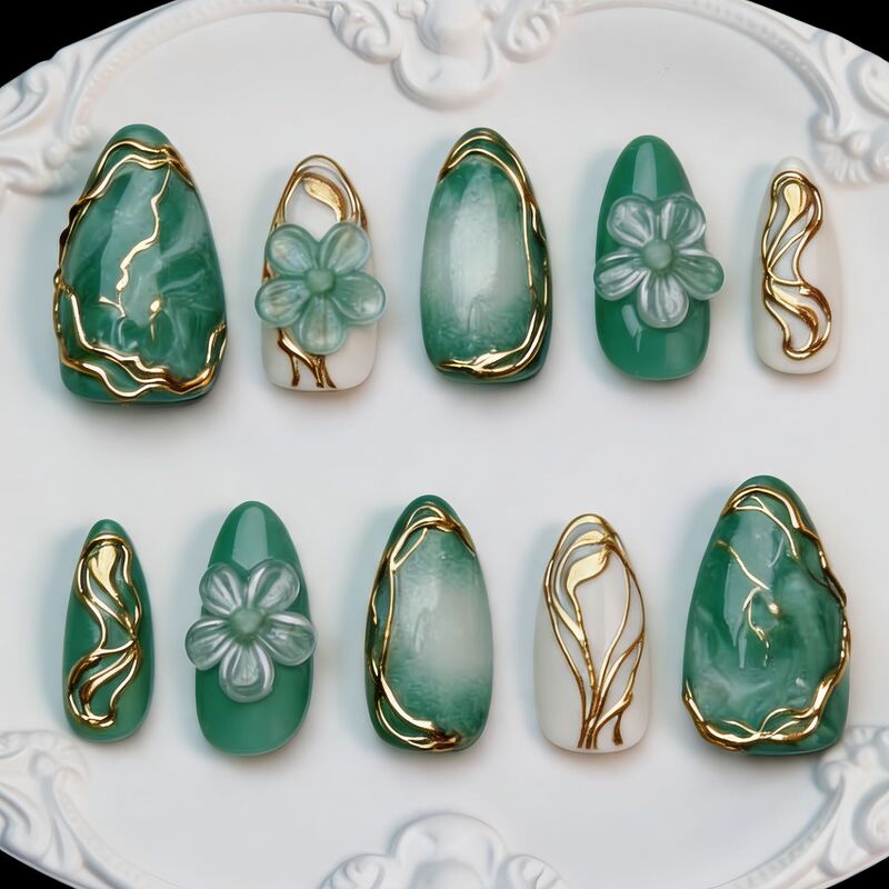 3D Three-Dimensional Gold-Plated Embossed Flower Marble Pattern Nail Art, 30-Piece Box Set, European and American Fashion Fake Nails