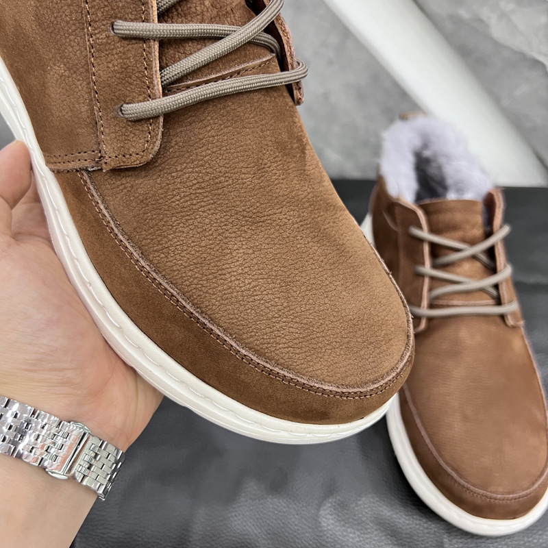 Botas de nieve de piel de hombre en invierno, zapatos de algodón de lana gruesa, cuero esmerilado a prueba de frío, botas de algodón casuales de piel de vaca, zapatos de hombre ligeros