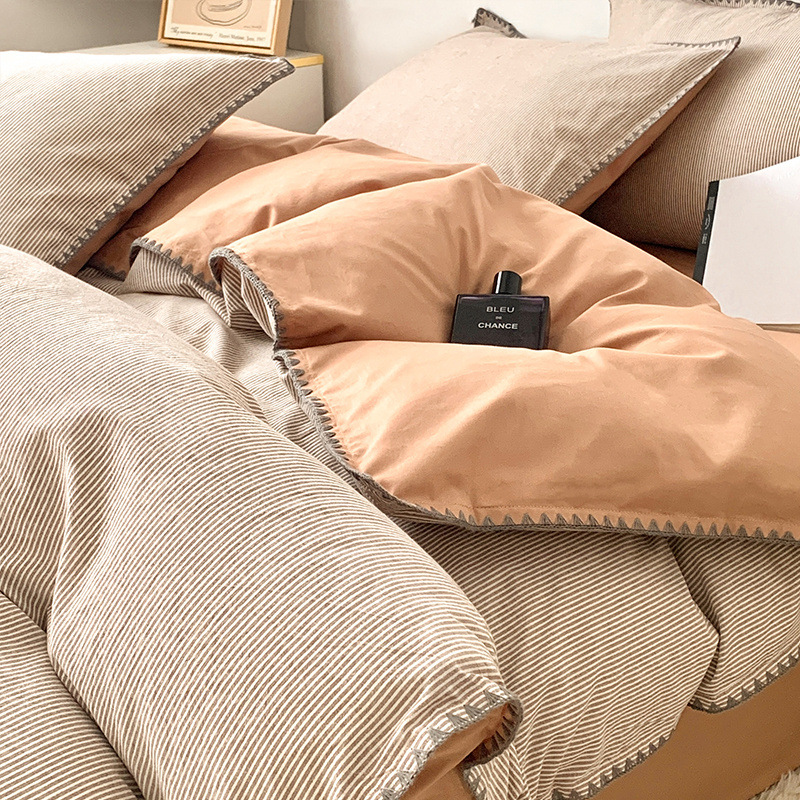 Cama de algodón de algodón de cuatro piezas de algodón puro 2025 nuevo colcha de cama dormitorio colcha de tres piezas de ropa de cama