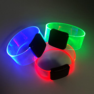 LED发光西班牙国旗手环 2022年世界杯手环硅胶个性发光手环