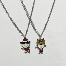 ɐ۸߼ŮWsHٴ机Ͻ׵ɫͿͨ