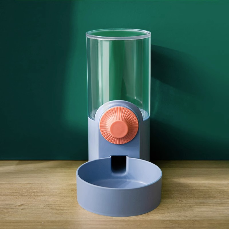 Mascota de color caramelo de gran capacidad jaula colgante fuente de beber jaula de perro colgante hervidor de agua gato Alimentador automático para beber