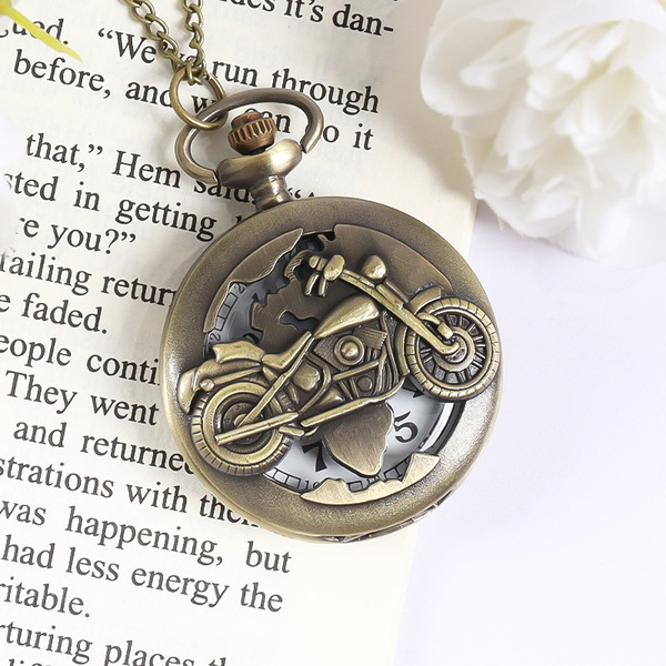 fashionable quartz pocket watch