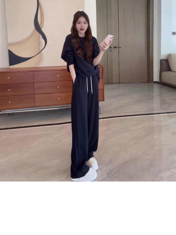 高级感超火穿搭一整套春秋时尚简约网红休闲运动女圆领卫衣两件套|undefined