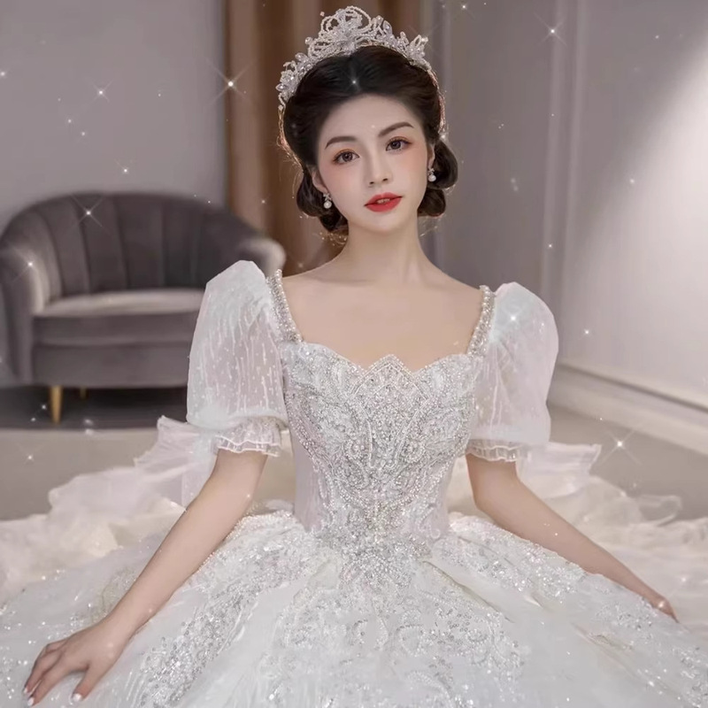 Plus-Size Wedding Dress for Brides, New European and American Style with Long Train, French-Style, Elegant Off-The-Shoulder Design for Petite Women, Export Quality Plus-Size Wedding Dress for Brides, New European and American Style with Long Train, French-Style, Elegant Off-The-Shoulder Design for Petite Women, Export Quality