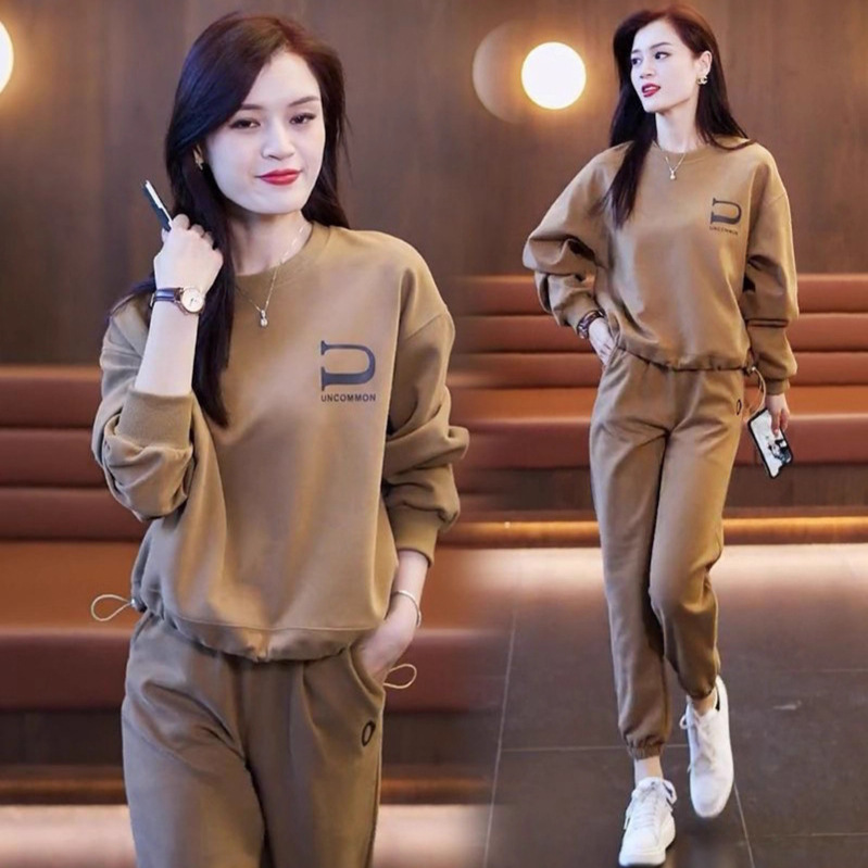 Autumn and Winter 2025 New Casual Sports Suit Women's Fashion Korean Style Loose Round Neck Large Size Sweatshirt Two-Piece Set