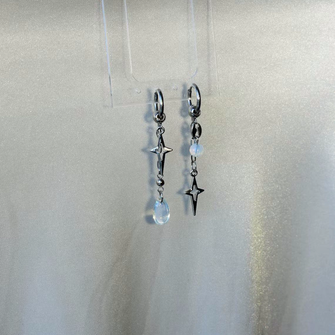 Cross -border Arctic earrings Low allergenic protein stones not matched Y2K Gothic alternative cute fashion drooping