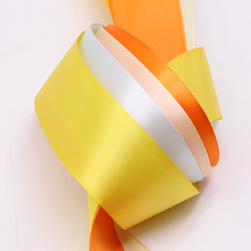 Yiwu fábrica 3,8 cm cinta de poliéster mate 100 yardas/rollo regalo embalaje cinta al por mayor