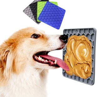 Customized Silicone Pet Products Suction Cup Lick Mat Slow Food Mat Dog Lick Plate Mat Honeycomb with Suction Cup Mat