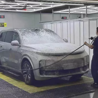 Self-service car washer source manufacturer 24h unmanned self-service car washer commercial unattended code scanning cabinet type (Car washing machine)