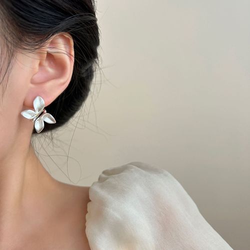 Metal Wire Design Butterfly Earrings for Women - Unique, Light Luxury, High-End, Elegant, Cool Style - 2025 New Arrival