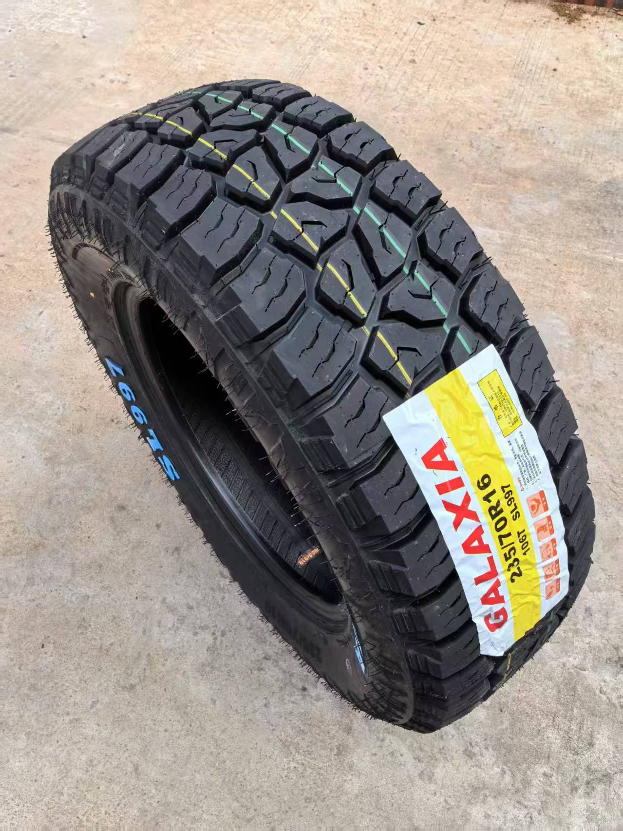 Off-Road At215/225/235/245/265/60/65/70/75R15R16R17R18R19 Pickup Truck Tires