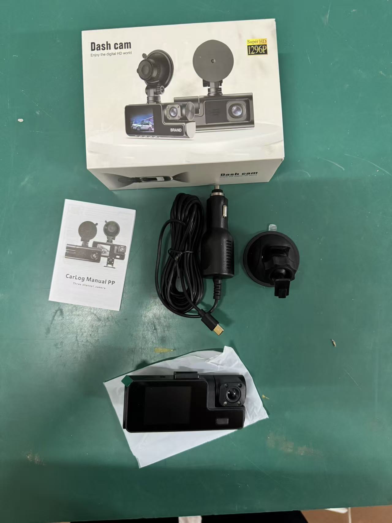 High-Definition 1080P Three-Camera Dashcam with Front and Rear Dual Recording, Reversing Image, Night Vision, Loop Recording, Cross-Border Bestseller