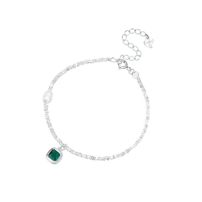 Silver Charm Bracelet With Emerald Zircon And Shell Beads_voghion.com