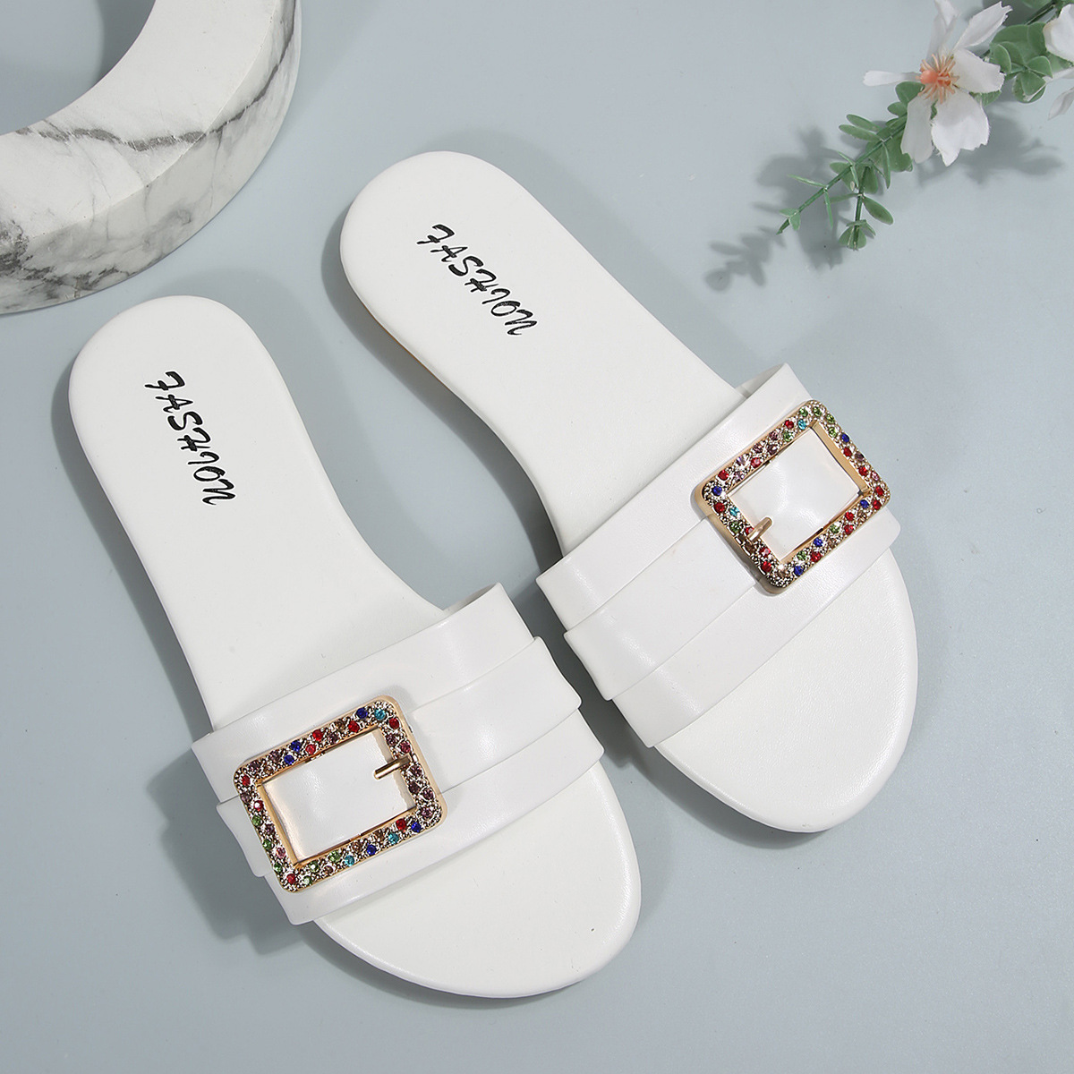 Sandalias Planas para Mujer de Cuero Sintético con Decoración de Metal para Uso Diario