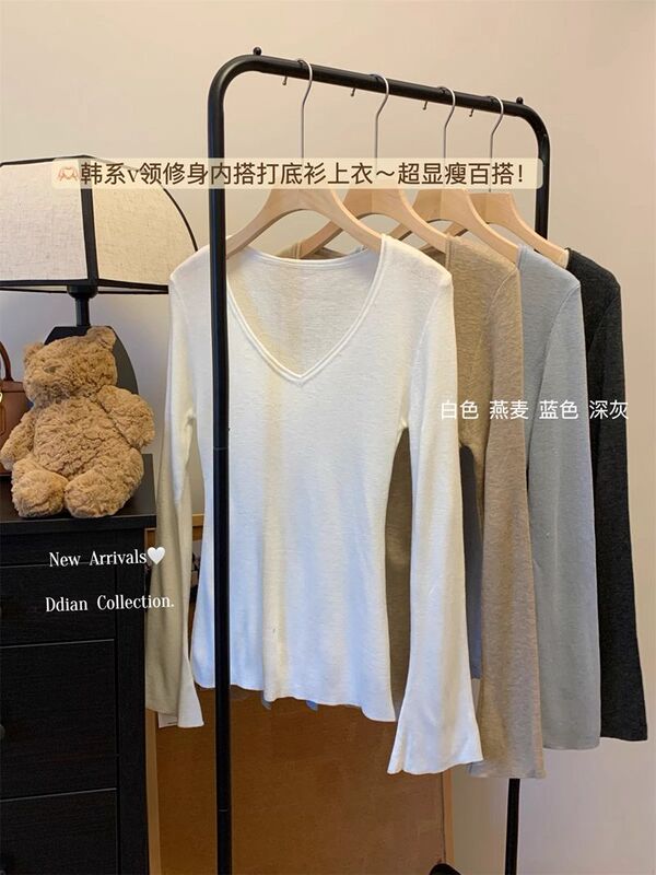 [Original Quality] V-Neck Long Sleeve Knitted Shirt Women's Soft Waxy Slim Base Shirt Top White free size