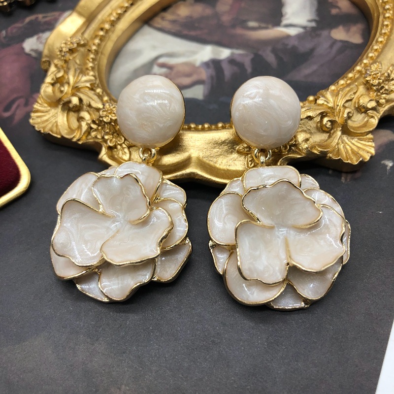 Retro Style Retro Flower Alloy Plating Women's Drop Earrings Ear Clips