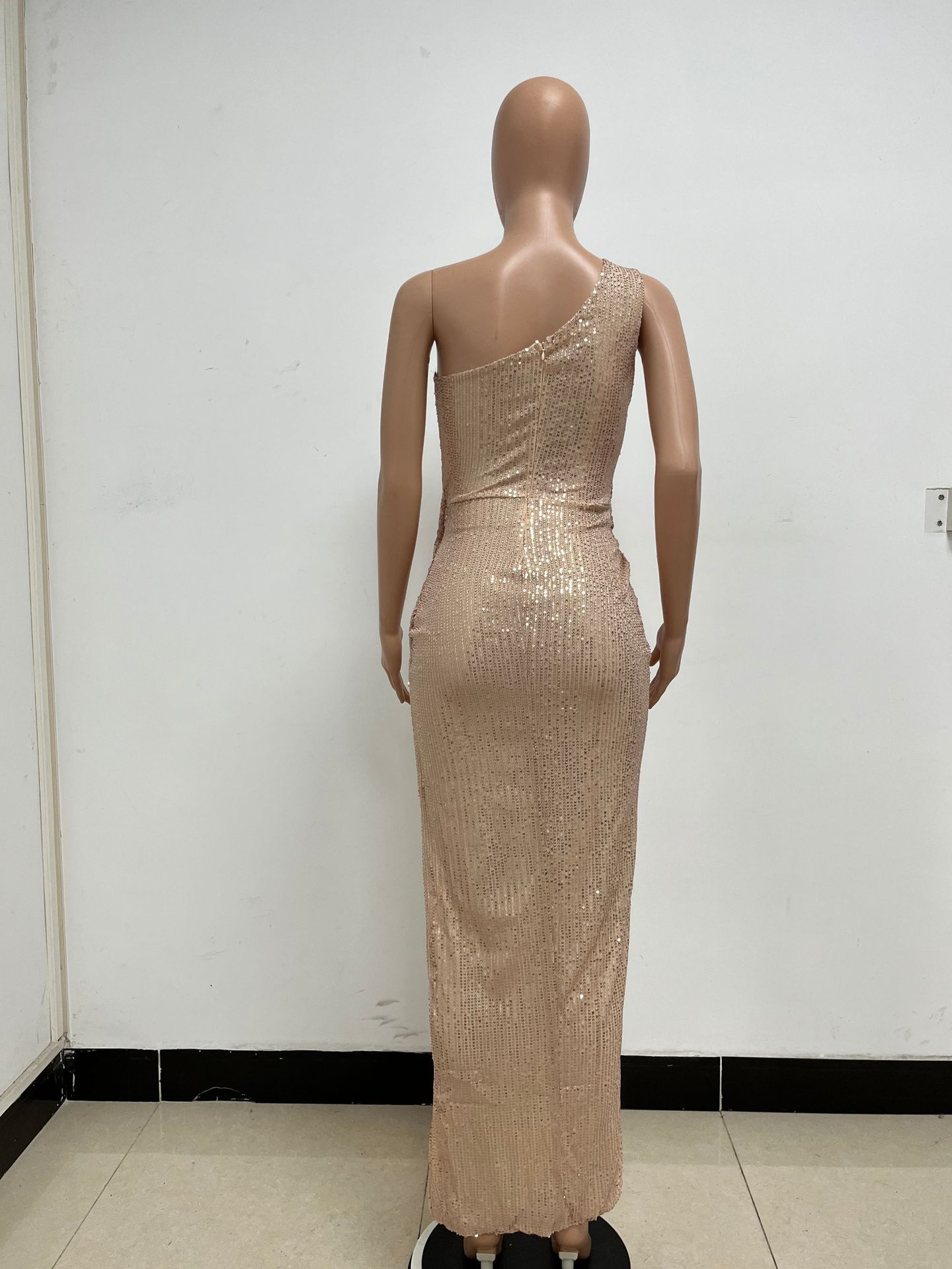 357g Weight Maxi Long Dress Dress Length Type Sleeveless Sleeve Length Sheath Dress Dresses Type Spandex, Polyester Fabric Type High Waist Waist Line Holiday, Daily Occasion Oblique collar Neckline Slim Fit Type Solid Color Pattern Summer Season Women's Gender Elegant, Sexy Style Wholesale Women's Elegant Sexy Solid Color Holiday Daily Oblique Collar Sleeveless Sheath Dress 100