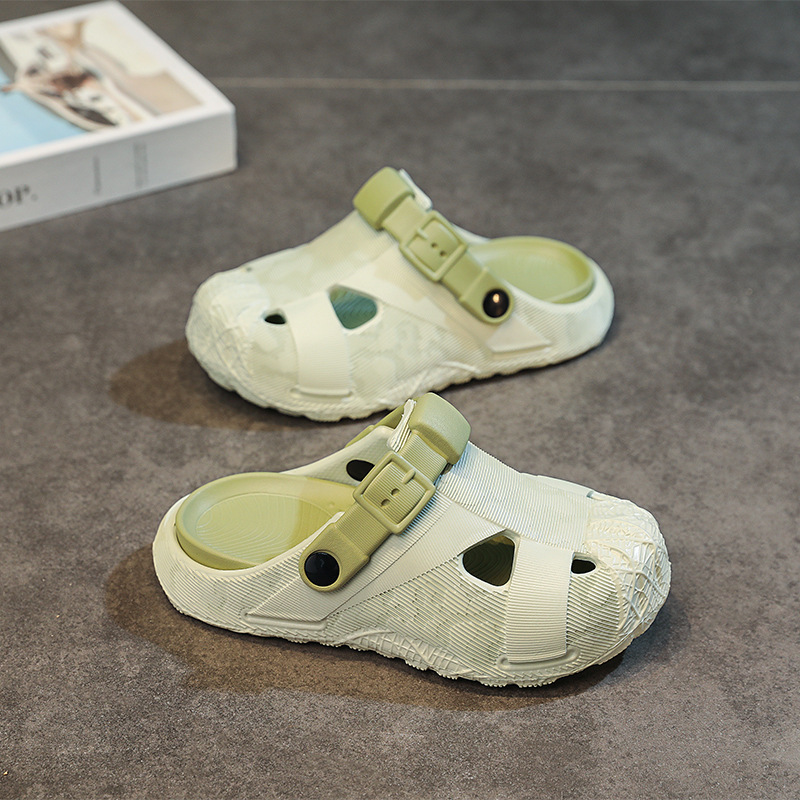 2025 zapatos con agujeros para padres e hijos, sandalias antideslizantes de suela gruesa para niños de mediana edad, zapatillas de Baotou para hombres y mujeres, zapatos de playa