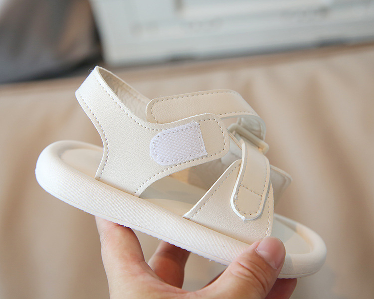 Versione coreana casual Velcro 2022 estate nuove scarpe da spiaggia per ragazzi e ragazze tendenza per sandali per bambini di piccole e medie dimensioni_voghion.com