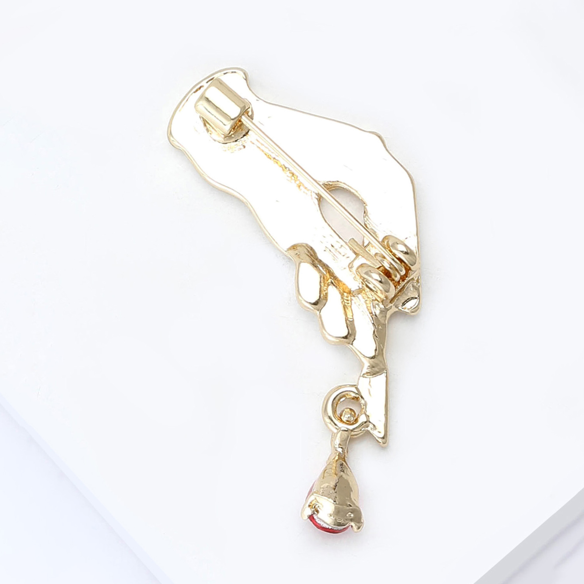 Creative Alloy Enamel Brooch Surgical Knife Medical Series Unisex Clothing Brooch Accessory Pin: BR5565