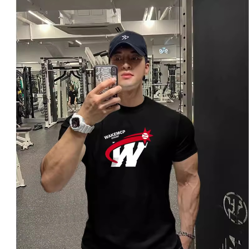 MCW 남성 스포츠 티셔츠 여름 라운드 넥 미국 러닝 피트니스 옷 땀 흡수 훈련 짧은 소매 240228C