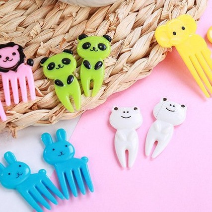 Uso doméstico Cartoon Tenedores para fruta para niños Creativo Animales para niños Set de palillos de plástico para fruta Palillos para fiambrera