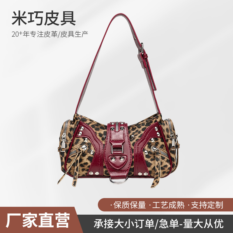 Retro one-shoulder bag, bag strap, American style, 2 carat
