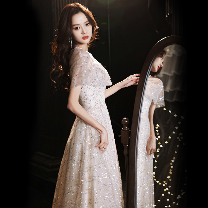 Champagne vestido de noche de hadas de la alta sociedad elegante otoño cumpleaños vestido de dama de honor 2024 Nuevo adelgazar delgado de las mujeres