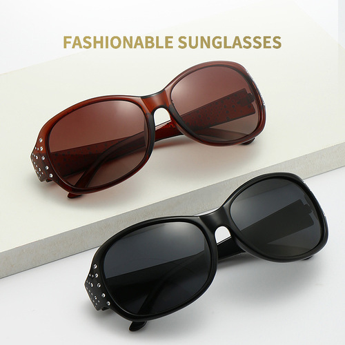 European and American new fashionable sunglasses with rhinestone polarized glasses for women, trendy retro large face slimming style, wholesale from manufacturer