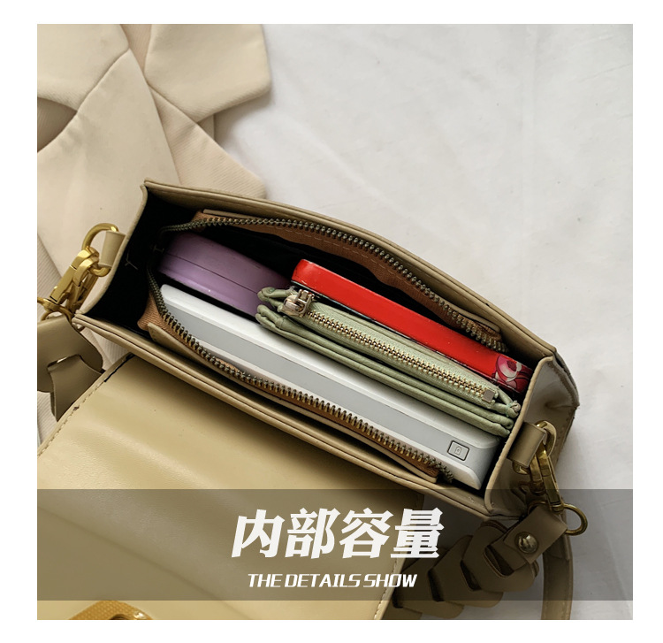 Medium Pu Leather Square Bag Fan -shaped Fashion Handbag display picture 14