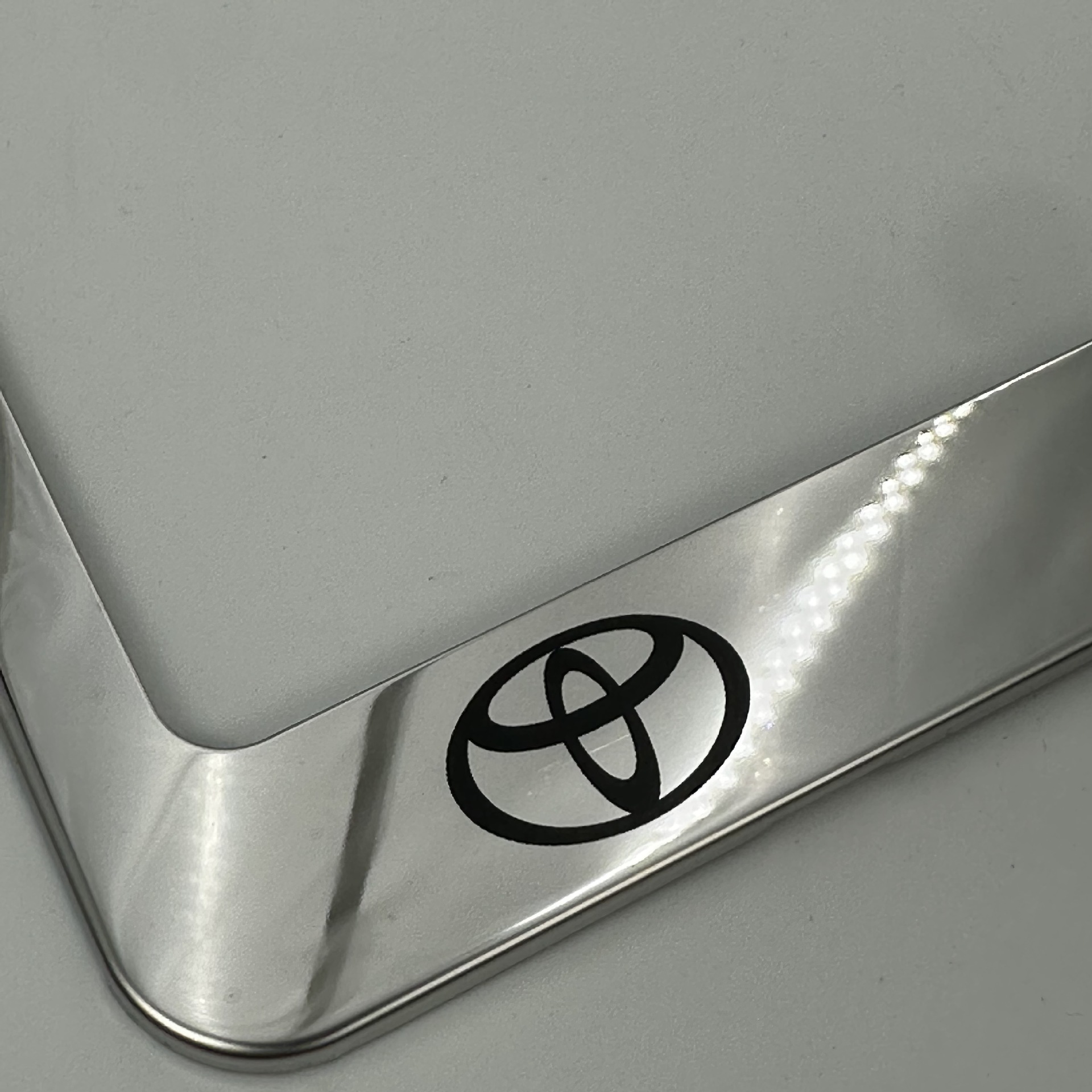 Cross-Border Supply of American Standard Stainless Steel License Plate Frames, Thickened Universal License Plate Frames, Factory Wholesale Only